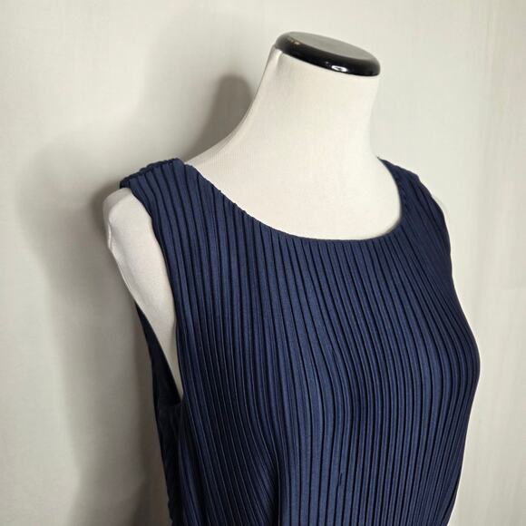 On 34th Women's Pleated Sleeveless Tie-Waist Midi Dress Intrepid Blue NWT Medium - Picture 3 of 8